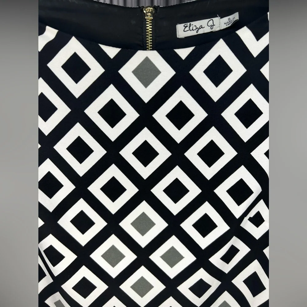Women’s Eliza J Geometric Black White Pink Poly Blend Long Sleeve Dress Size 8 - Picture 3 of 4